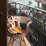 Casa Dei Visionari - Mare Apartament *